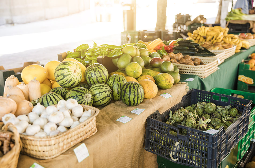 Fotos de frutas em uma feira