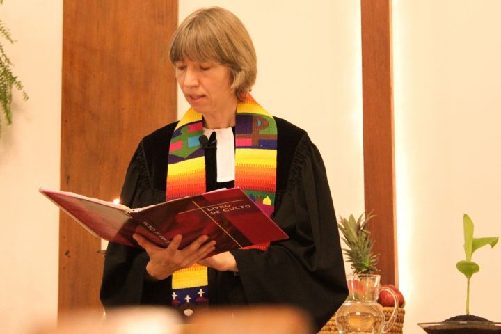 Celebração de jovens - Rio 20 - Igreja Martin Luther - Rio de Janeiro - Pa. Christine Drini